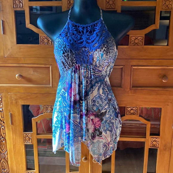 VENUS Tops - Venus top with crochet detailing and hanker chief hem. Small